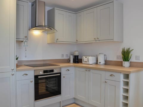 Kitchen area | Keyland Cottage, Johnshaven