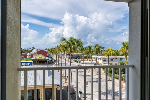 Harbor20House20301-14