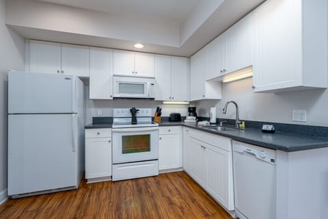 Harbor20House20301-6