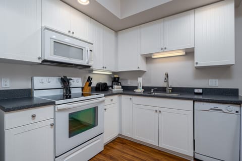 Harbor20House20301-7