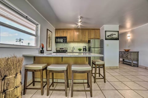 Kitchen | Cooking Basics | Coffee Maker | Paper Towels/Trash Bags Provided