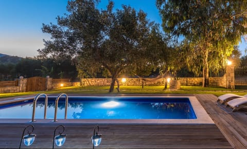 Private pool