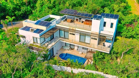 5 Star Resort 4 Bedrooms Luxury House with Private Pool, 2 Jacuzzis Beach Access