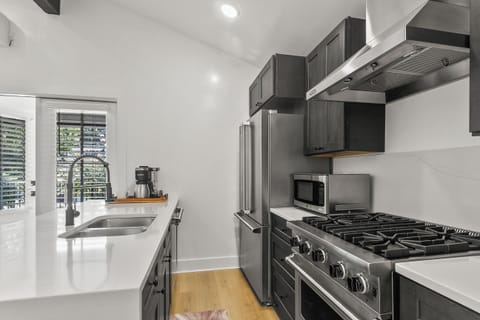 Kitchen with Viking Appliances