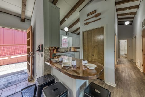 House (3 Bedrooms) | Property amenity