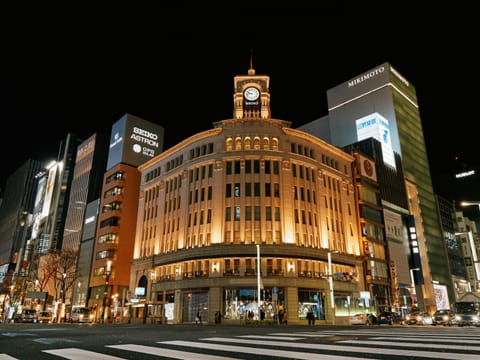 Shopping mall