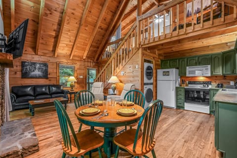 Cabin, 2 Bedrooms | Interior