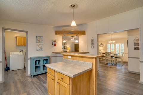 Open kitchen with eat at bar