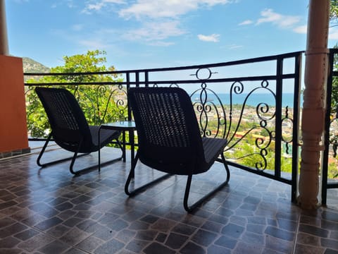 Superior Room, Sea View | Soundproofing, iron/ironing board, free WiFi, bed sheets