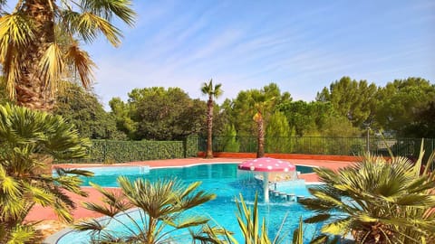Luxurious pool and breathtaking nature!
