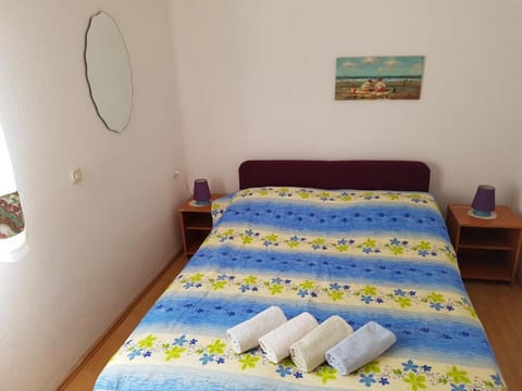 Apartment (One Bedroom Apartment with Sea View a) | 2 bedrooms, WiFi