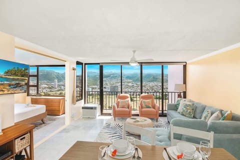Overview of your beautiful condo with new upgraded furniture.
