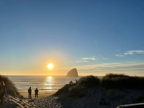 Welcome to your dream getaway in Pacific City, Oregon! Nestled in the upscale Shorepine Village, our beach house is just a short, private stroll down this sandy path to the stunning coastline and iconic Haystack Rock.
