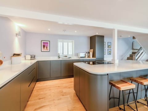 Kitchen | Point House, Milford Haven