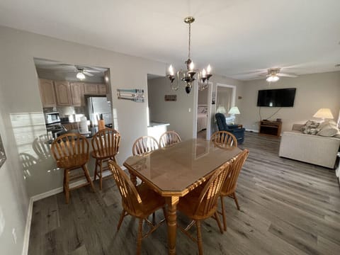 Dining room table with eat in bar area