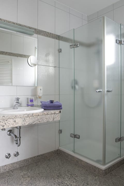 1 bedroom, minibar, desk, soundproofing