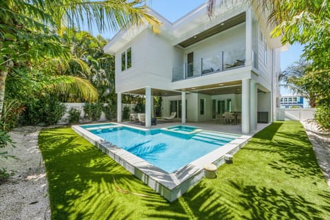 Private Pool and Spa