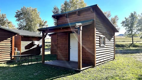 vrbo_optimized_cabin_2