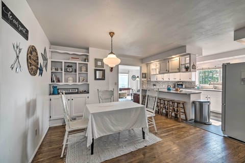 Carnation Vacation Rental | 3BR | 2BA | 1,100 Sq Ft | Step-Free Access