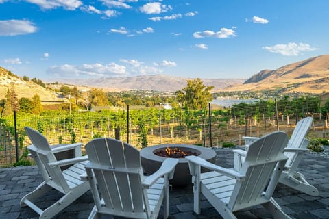 Welcome to Always Sunny in Chelan!