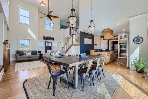 The dining table suits large family or friend gatherings w/ extra chairs aval