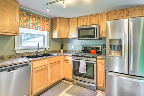 Kitchen | 1st Floor | Dishwasher