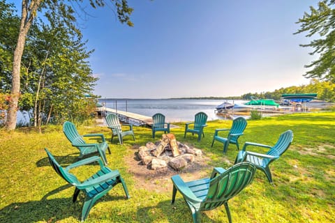 Crivitz Vacation Rental | 2BR | 1BA | Step-Free Access | 700 Sq Ft