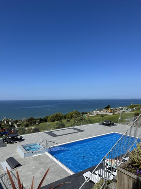 Cabin | Pool | Outdoor pool