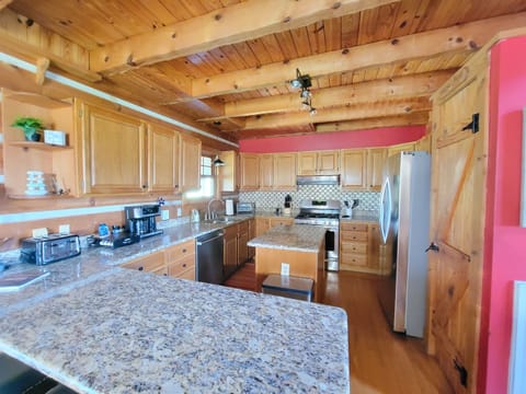 Fully equipped kitchen