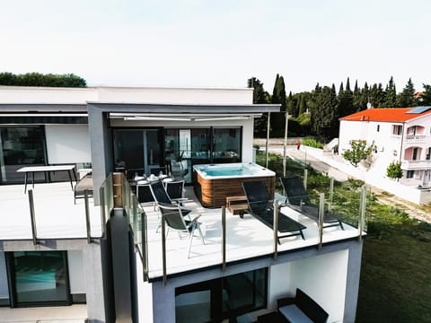 Penthouse Dachterrasse mit Jacuzzi