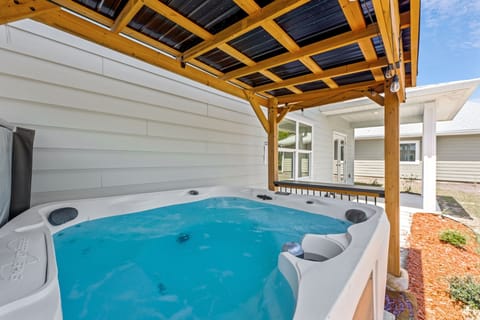 Private Hot tub!