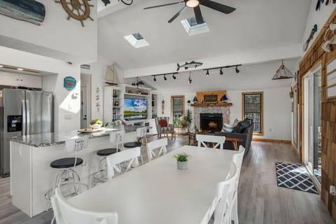Open living room and kitchen floorplan
