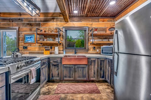 RusticHideaway Riverscape 17