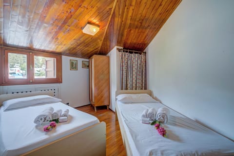 Family Apartment, 2 Bedrooms, Balcony (Il Rododendro in the city center) | 2 bedrooms, in-room safe