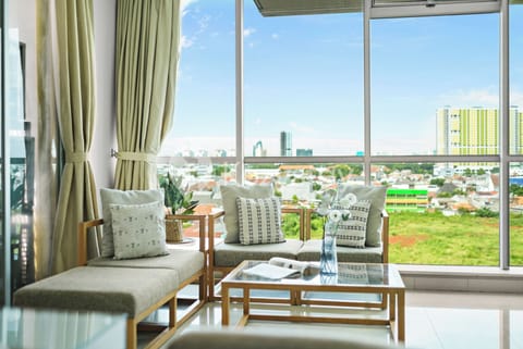 Apartment, 1 Bedroom | Living area