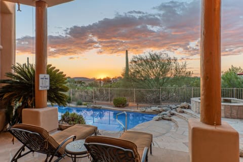 Welcome to FAIRWAY VIEW where the mountain, golf course and city views are exquisite!