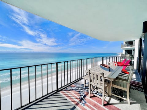 Unbeatable 15th-floor Gulf views