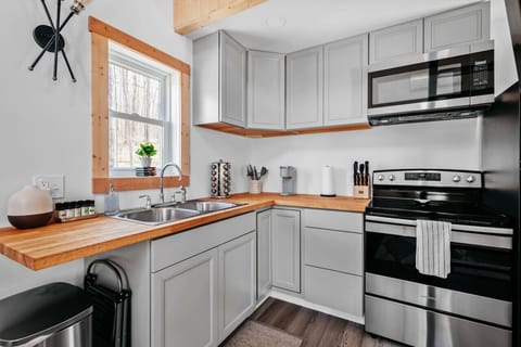 Brand new, fully-stocked kitchen.