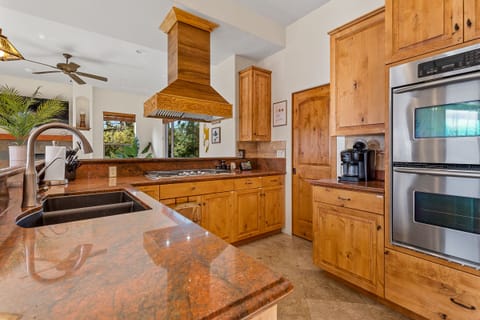 Chef's kitchen is well stocked to cook a delicious meal for you loved ones.