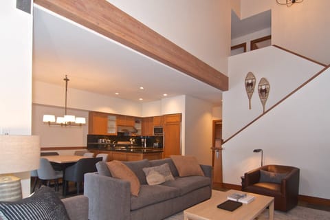 Vaulted ceilings, open comfortable layout