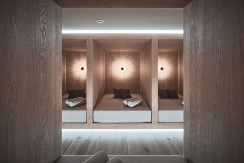 Body treatments, deep-tissue massages, sports massages, body wraps