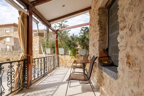 Villa | Outdoor dining