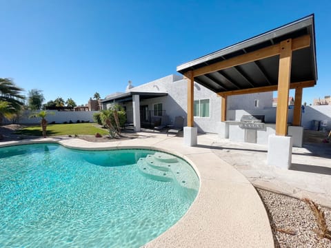 Poolside grill 