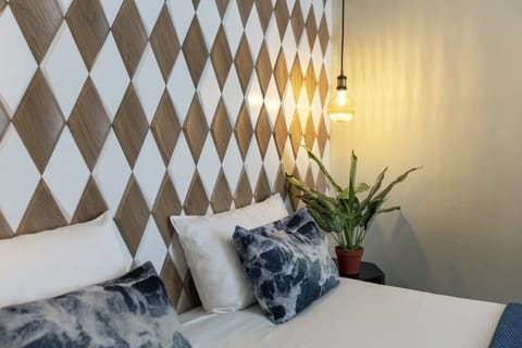 Double Room, 1 Queen Bed | Room amenity