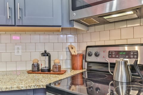 Coffee and Tea Amenities to Start Your Day