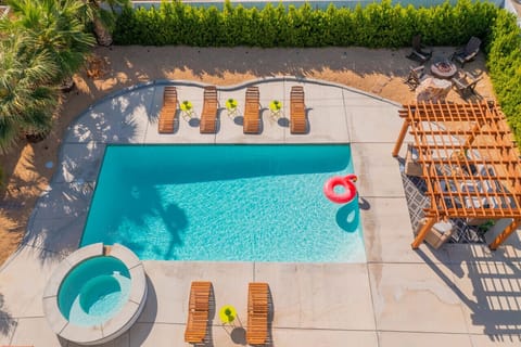 Picture yourself vacationing in this beautiful, private backyard.