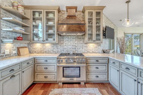 And beautiful craftsmanship throughout.