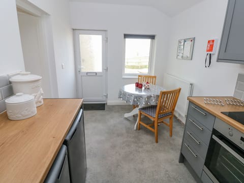 Fridge, dishwasher, electric kettle, toaster