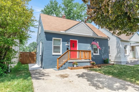 Red, White, & Blue is the theme behind this Patriotic Bungalow!