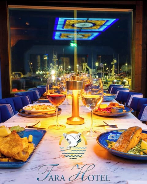 Breakfast, lunch, dinner served; Regional cuisine 